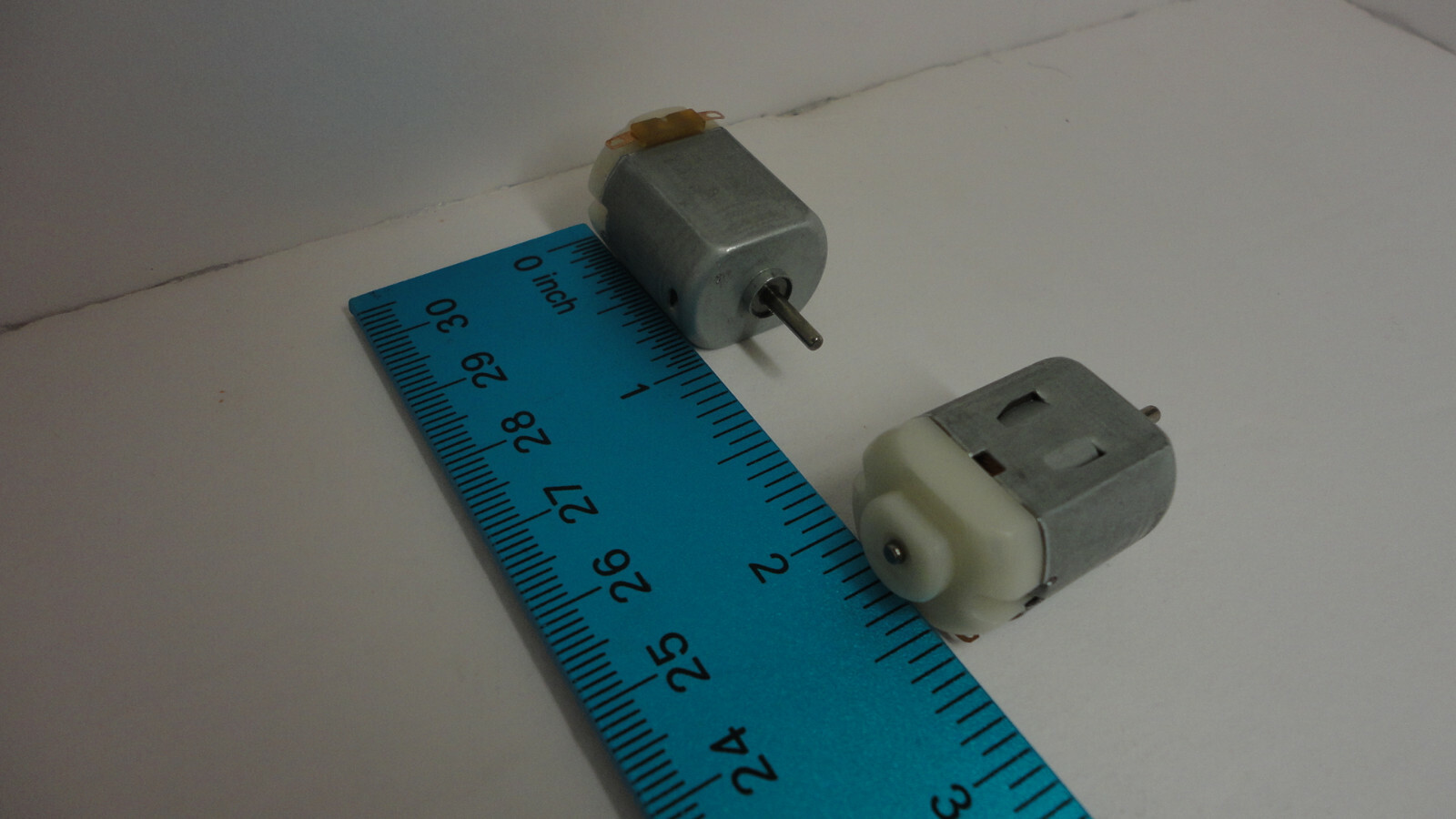 Small Micro Motor 130 Pony Up Four Drive DC Power DIY Production 3V 4V 5V 6V 3-6