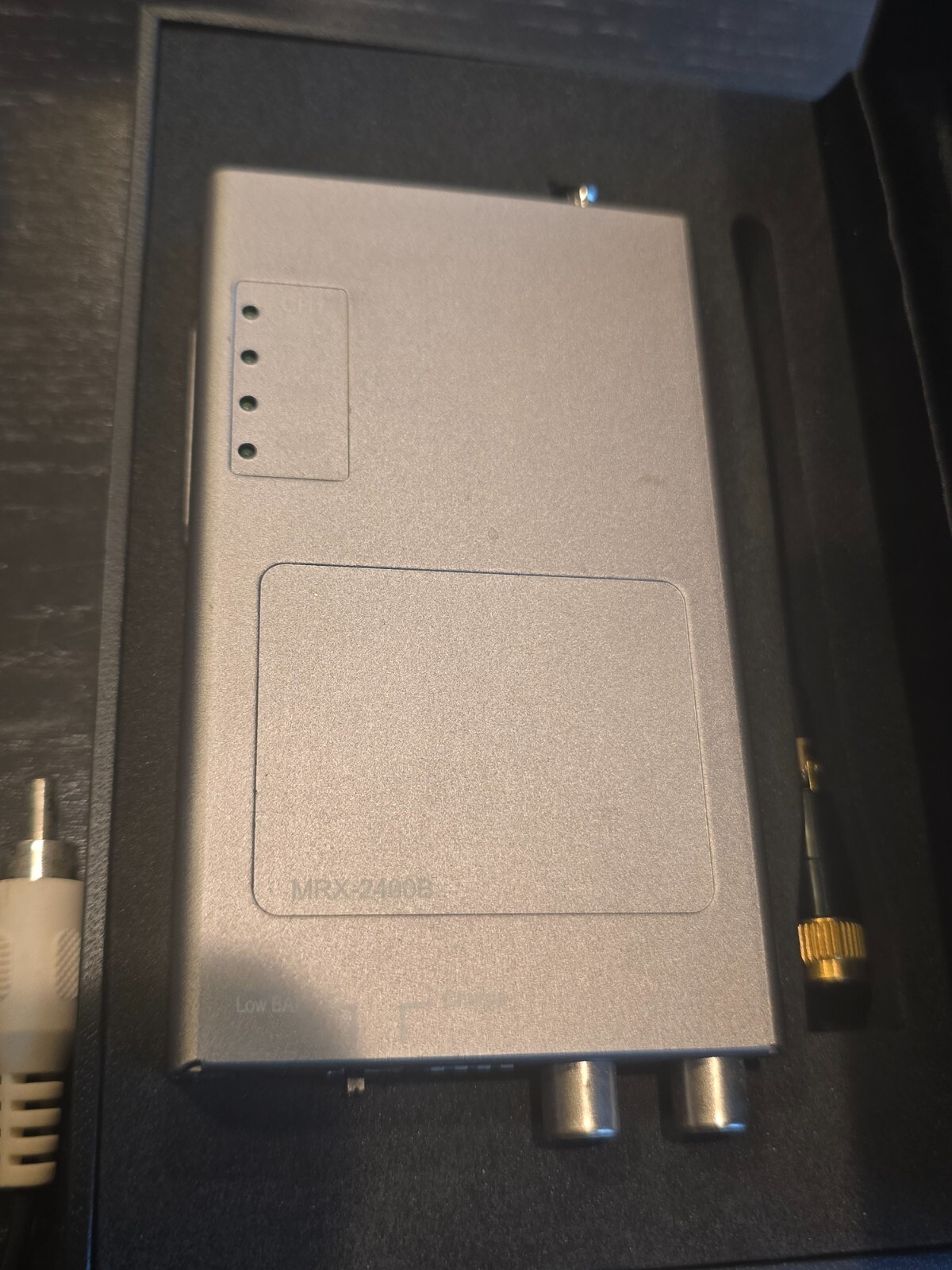 Wireless 2.4GHz Video Receiver/Transmitter With A/V and 4 Channels