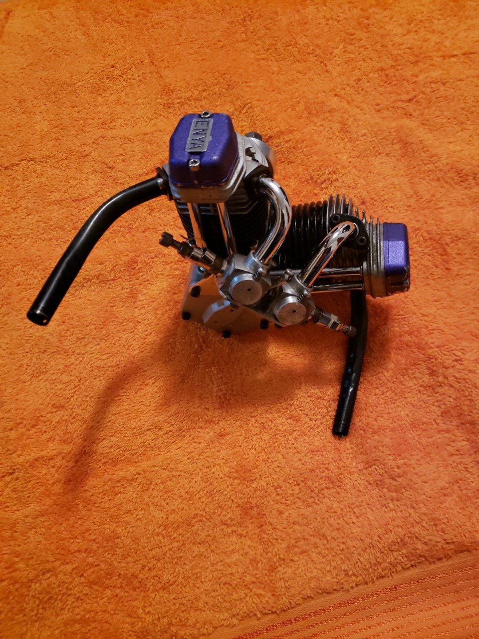 ENYA Engine – ENYA VT 240 – V TWIN 4C Motor VT240 – Nice – Purple Cap – KIK25
