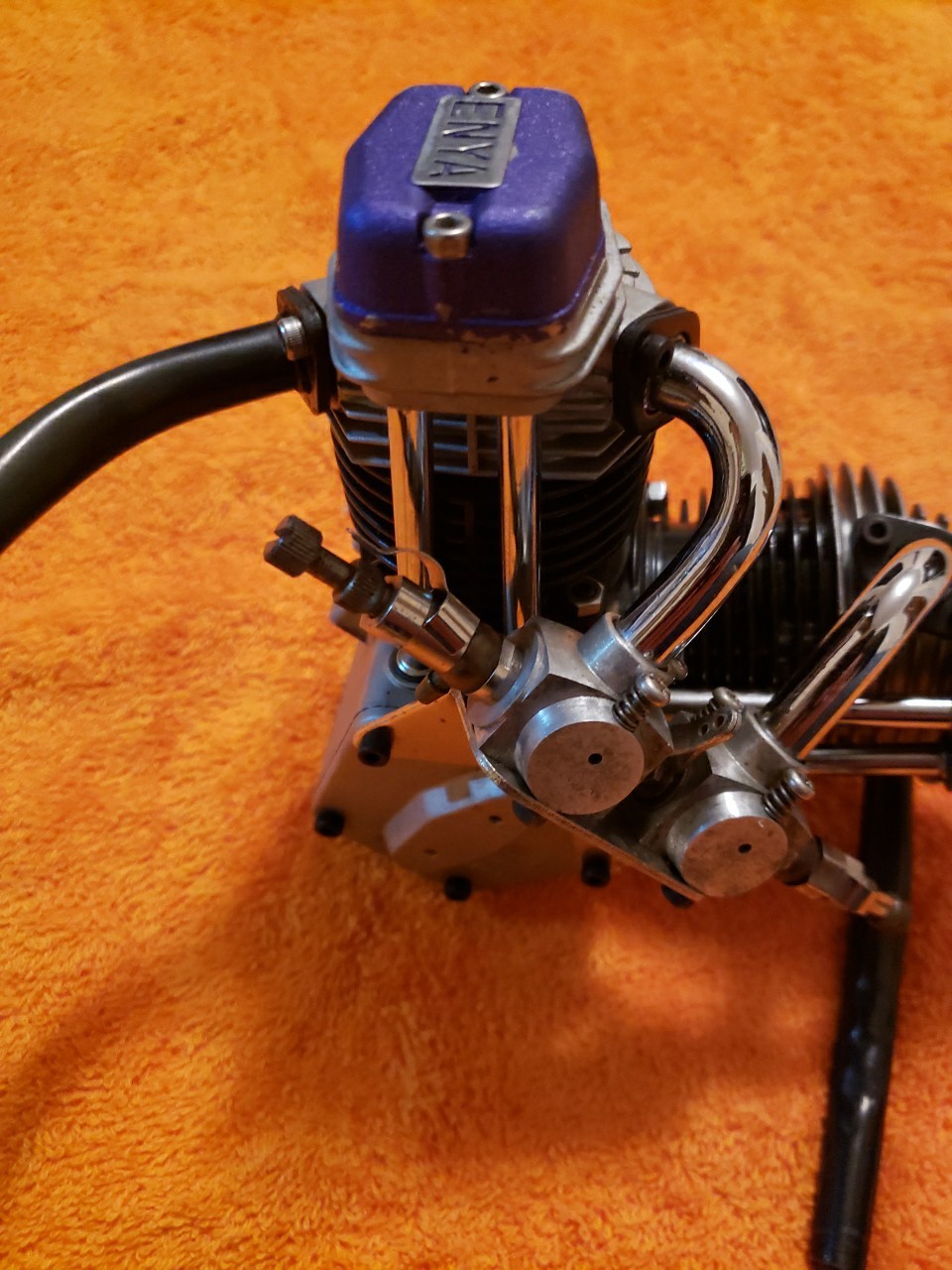 ENYA Engine – ENYA VT 240 – V TWIN 4C Motor VT240 – Nice – Purple Cap – KIK25