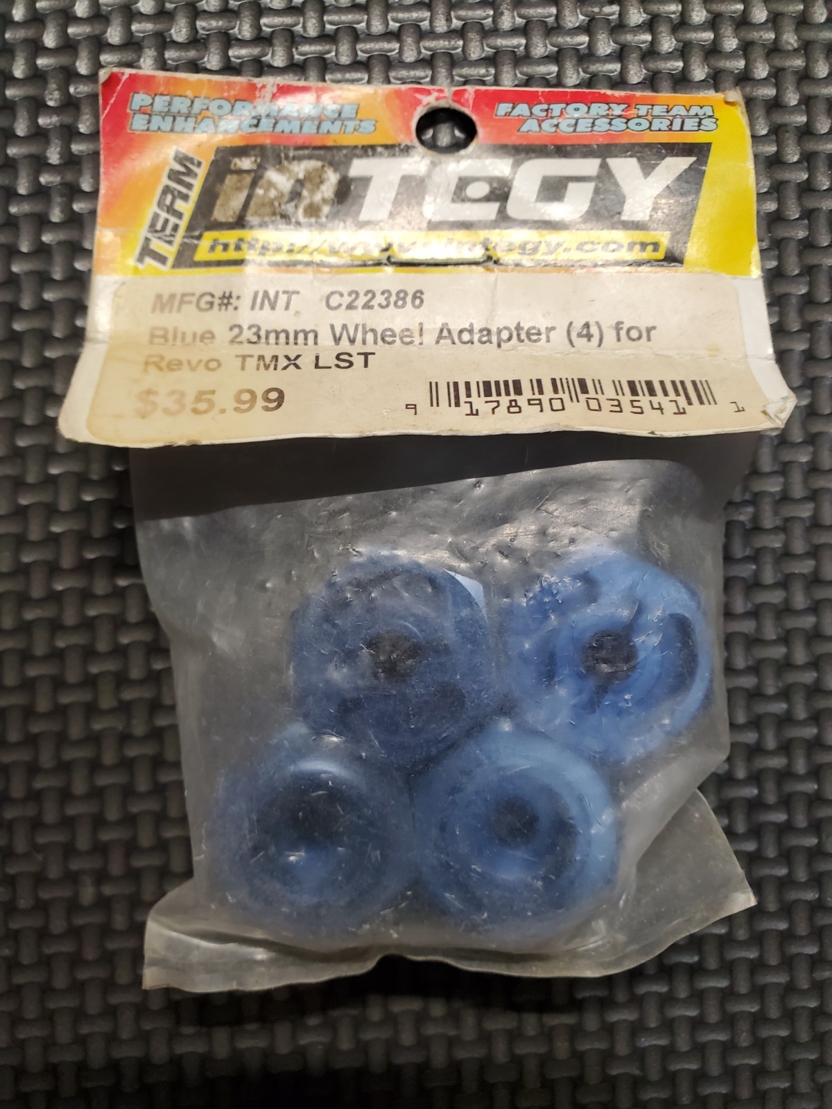 Integy 23mm Wheel Adapter for Revo TMX LST And Others Blue C22386 New Old Stock