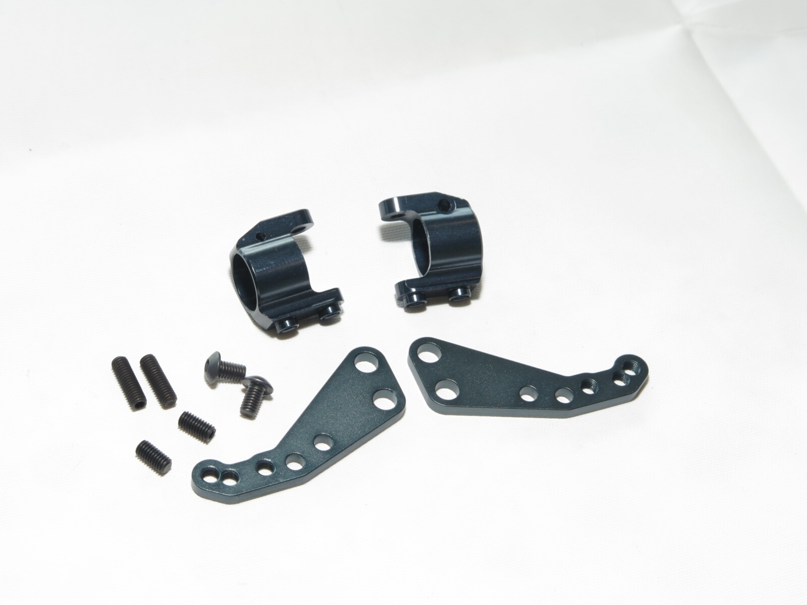 MUGA2005 MUGEN MTC2R 1/10 EP TOURING CAR FRONT ALUMINUM UPRIGHTS STEERING BLOCKS