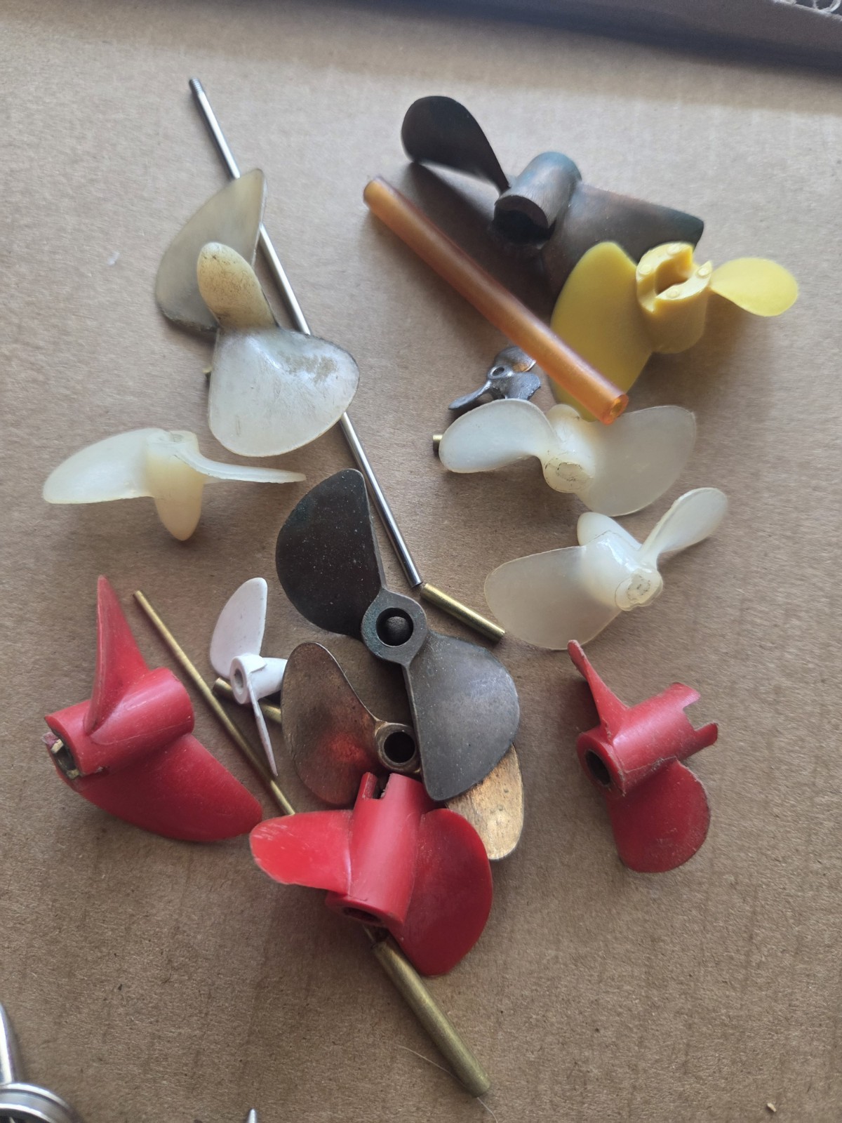 LOT OF 50+ RC BOAT/MODEL PROPELLERS & MORE PLASTIC/METAL