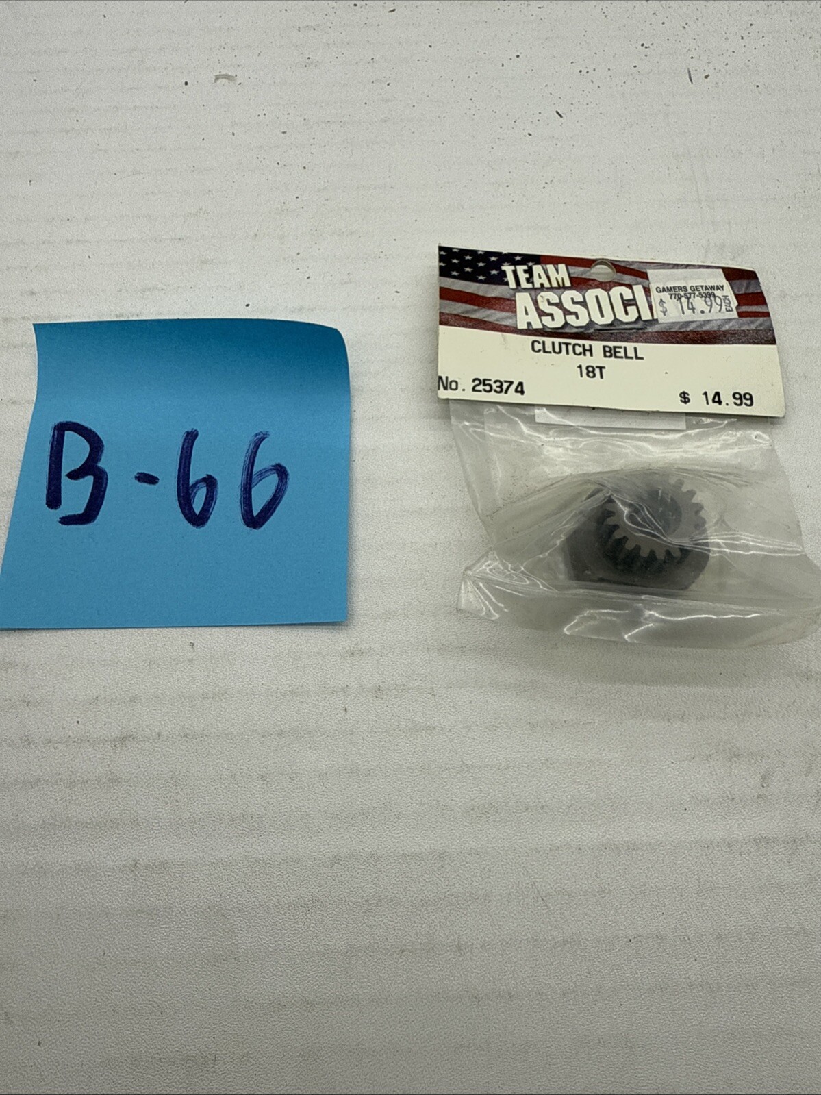VINTAGE TEAM ASSOCIATED 25374 CLUTCH BELL 18T 18 TOOTH ASC25374 NIP