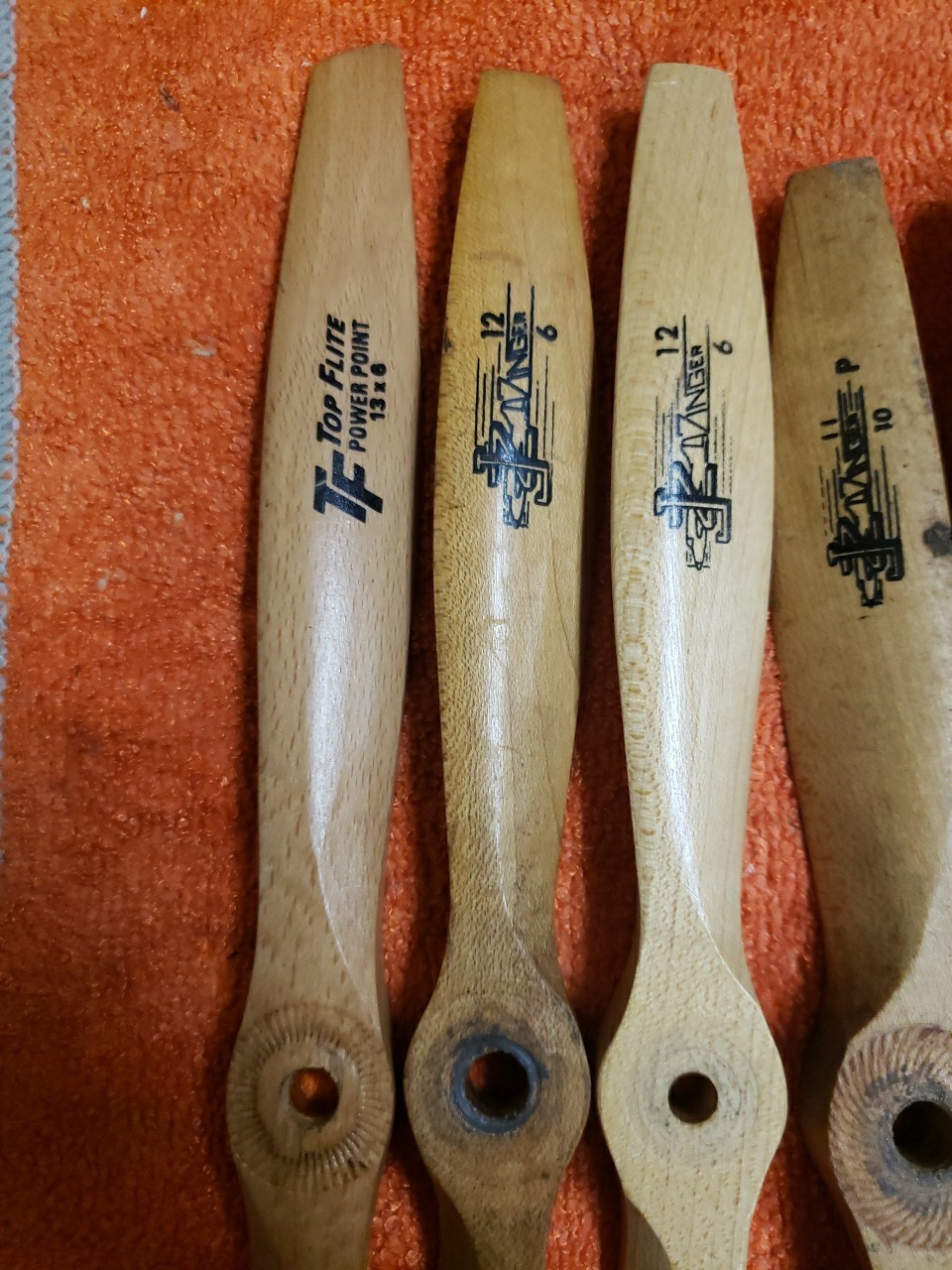 Lot Of 14 Wood Props – JZ & Top Flite Wood Propeller – 9″ To 13″ Size Props