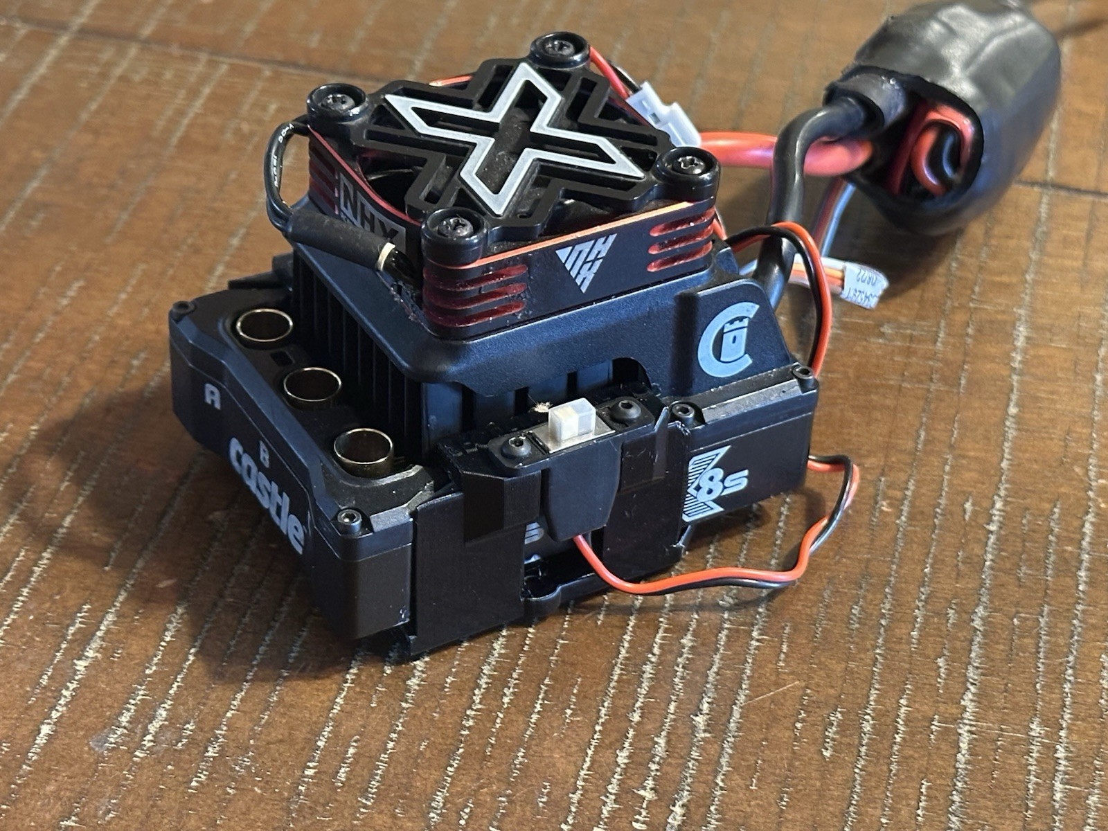 Low Profile Versatile Lock-in Mount For Castle Mamba Monster X 8s (MMX8S)