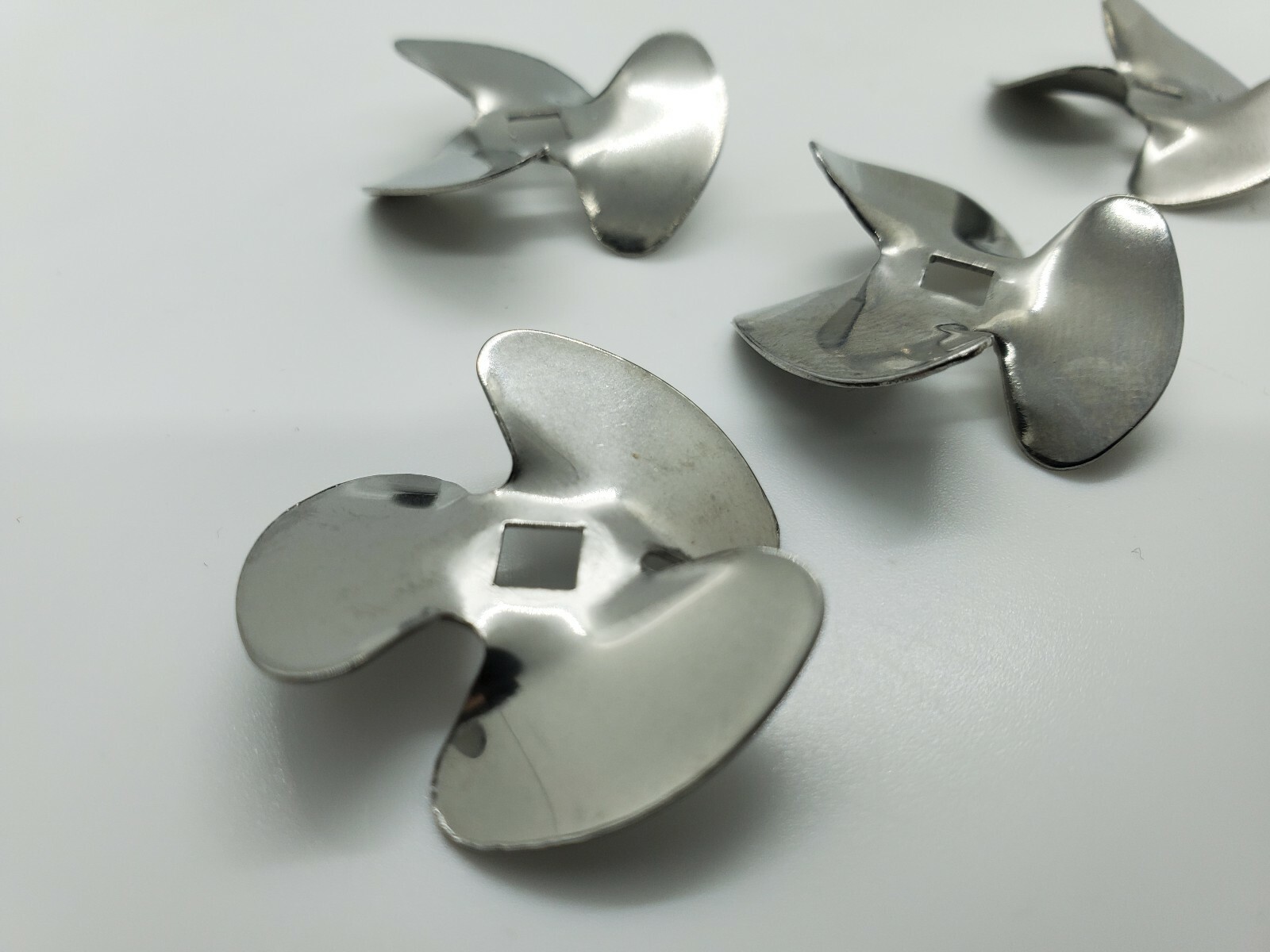 Lot of Ten 30mm 3 Blade Metal RC Boat Propellers with 4mm Hole