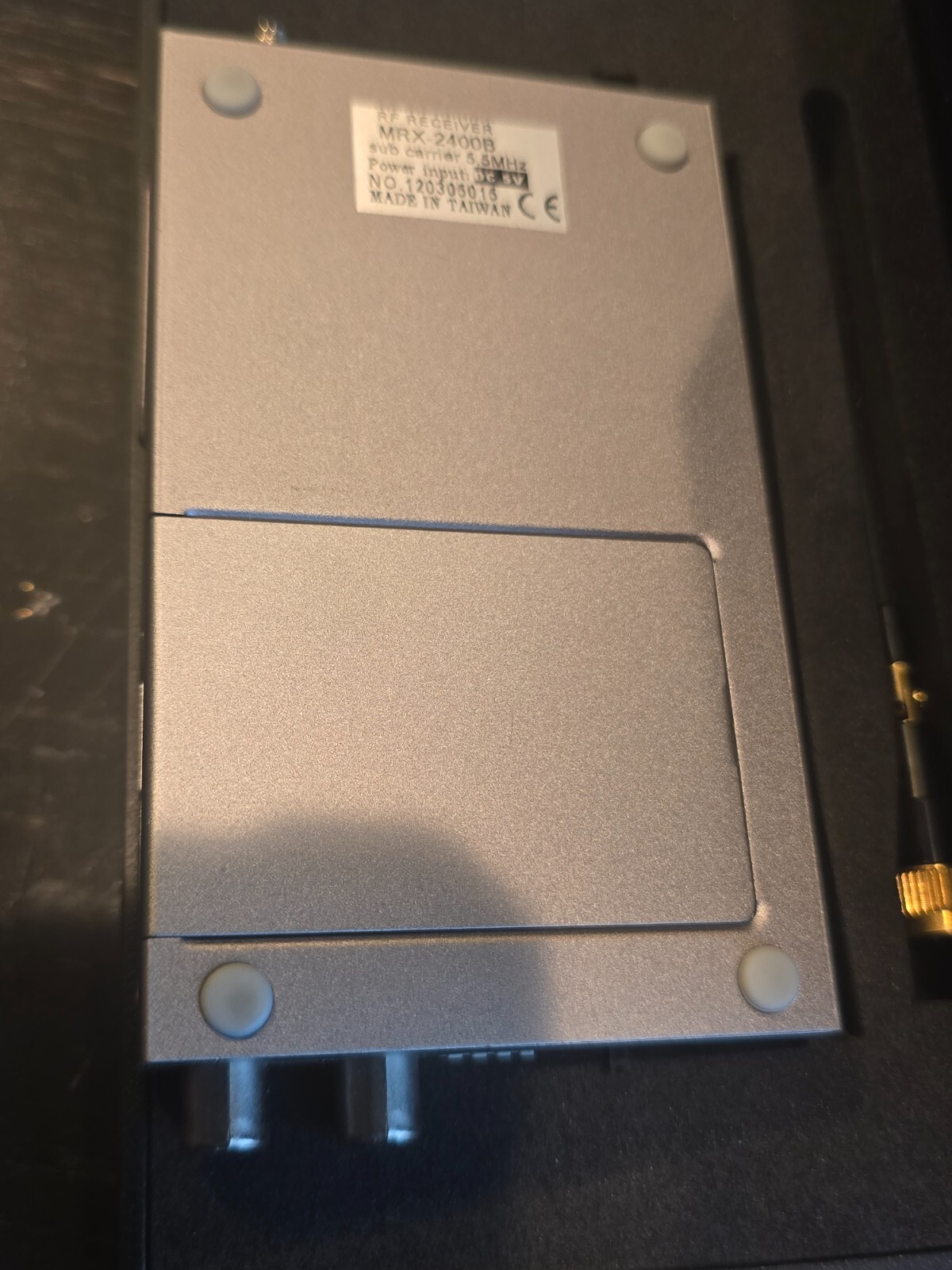Wireless 2.4GHz Video Receiver/Transmitter With A/V and 4 Channels