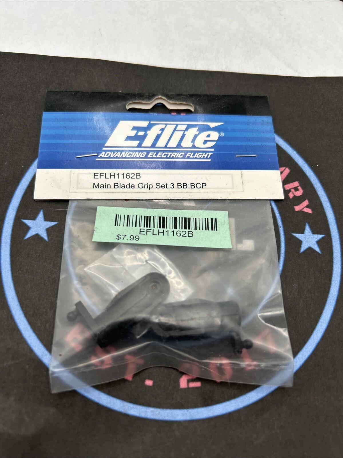 E-Flite. EFLH1162B Main Blade Grip Set, 3 BB BCP