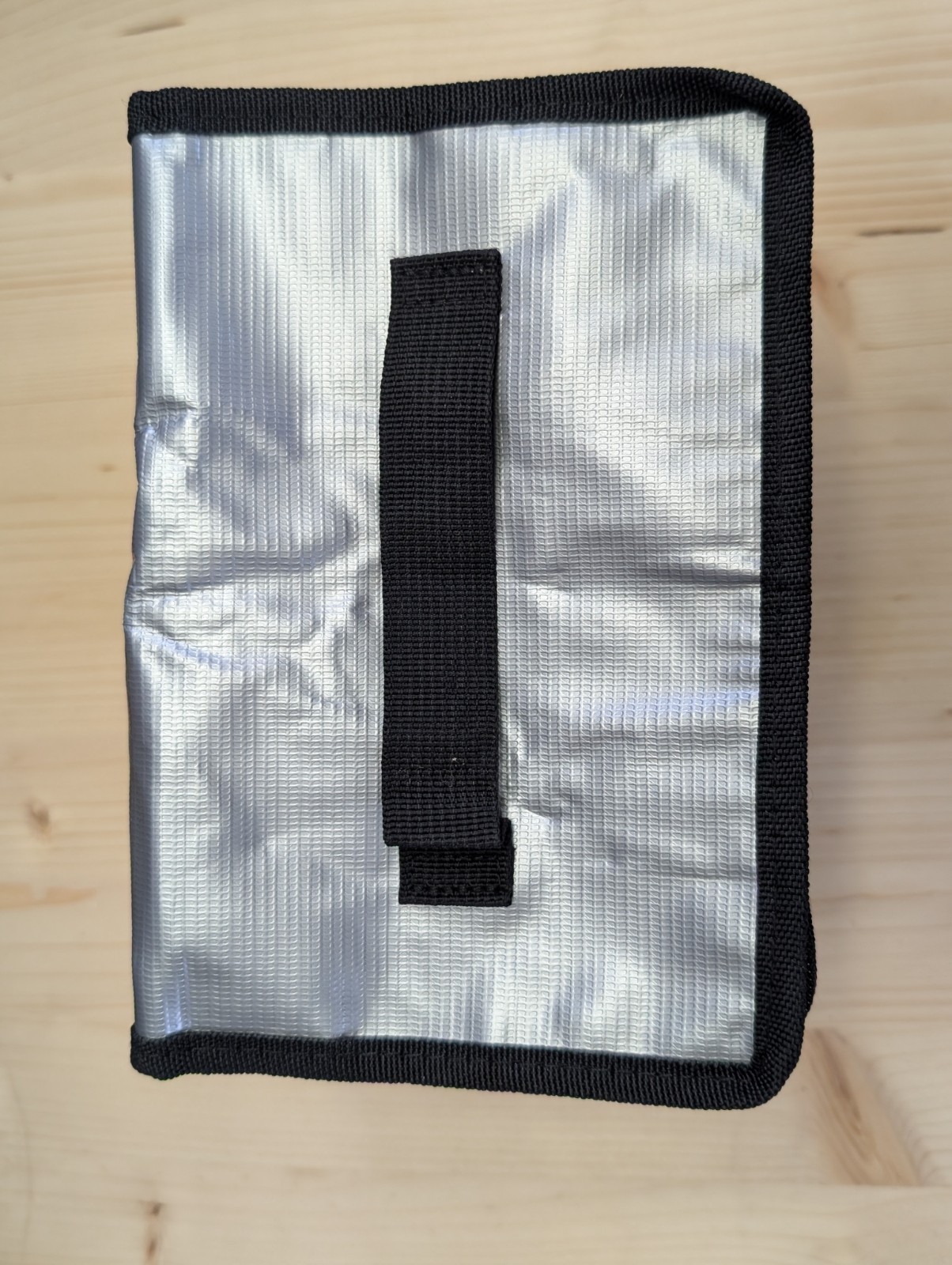 Zeee Lipo Battery Safe Guard Fireproof Explosionproof Bag for Charge & Storage