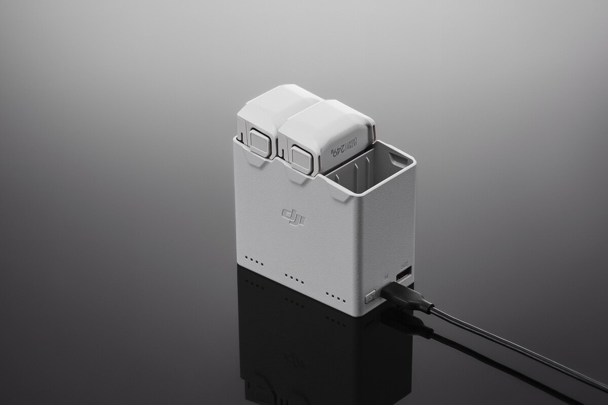 DJI Mini 4 Pro/Mini 3 Series Two-Way Charging Hub Original brand new