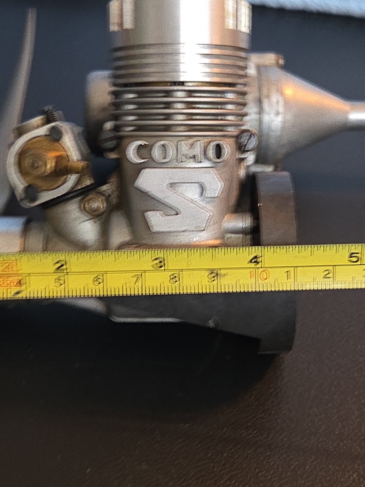 Como .40 S SCH (Schnürle ported) two-stroke RC glow engine. Untested. Good Comp
