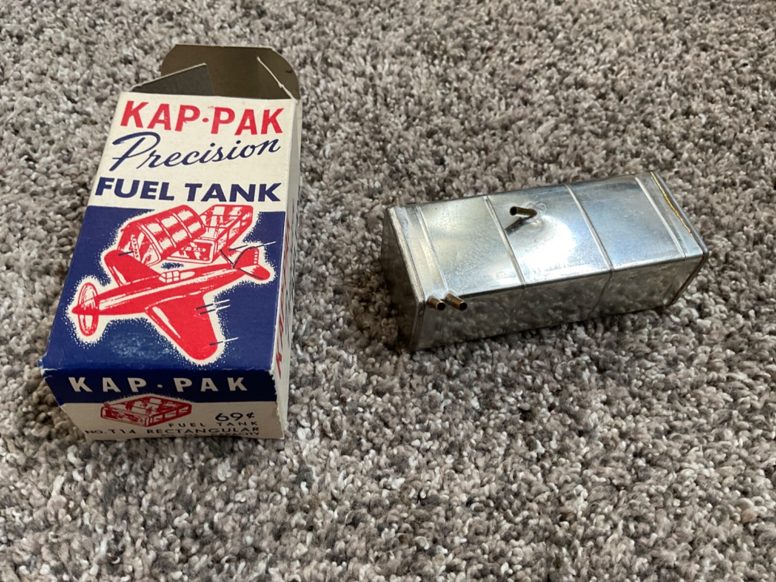 KAP-PAK Fuel TANK in Box / T14 / Rectangular -5 1/4 oz CAP. / NOS