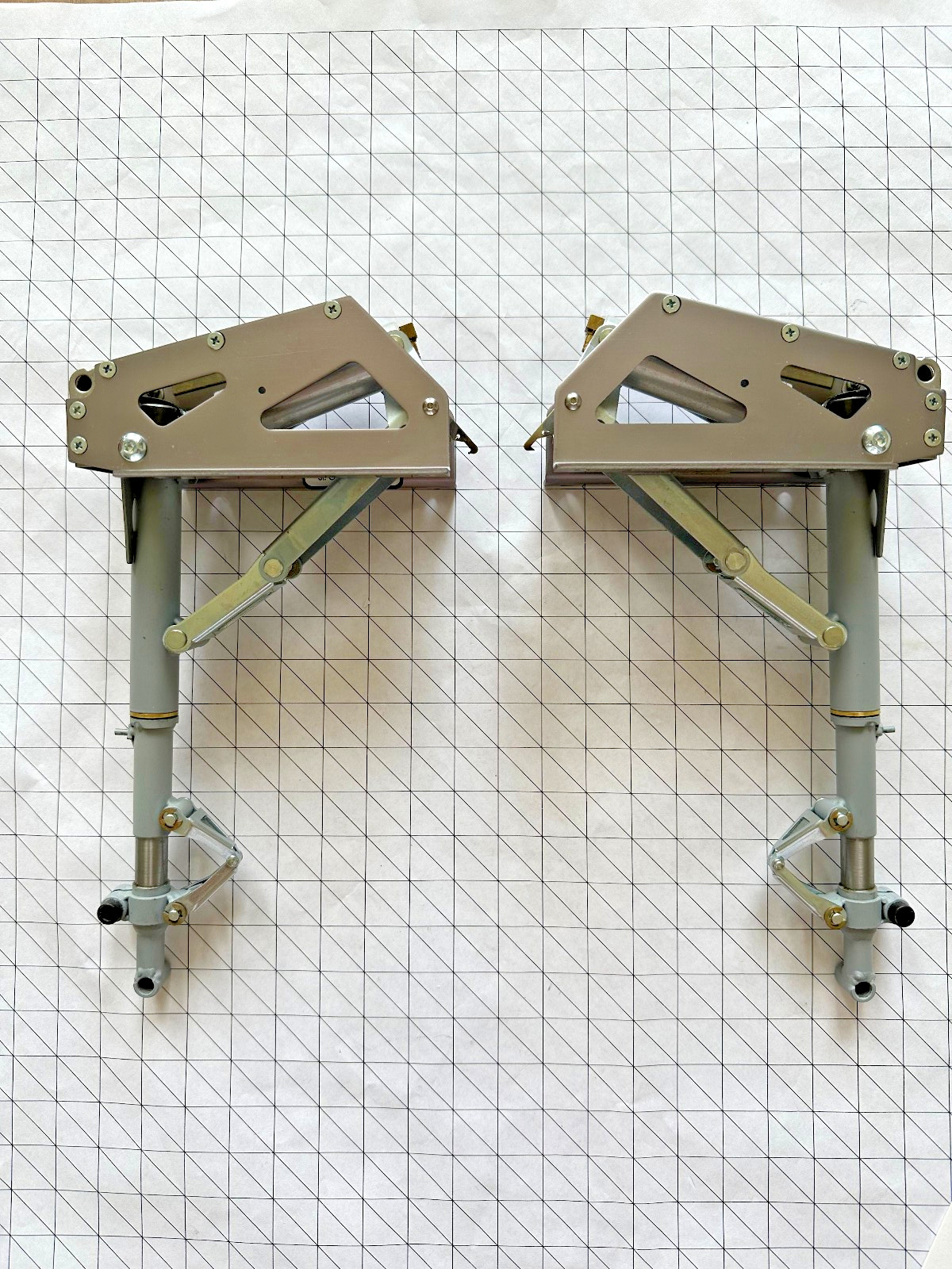 Robart #148 Series Rotating Retracts for 1/4 – 1/5 Large Scale Planes *** NEW***