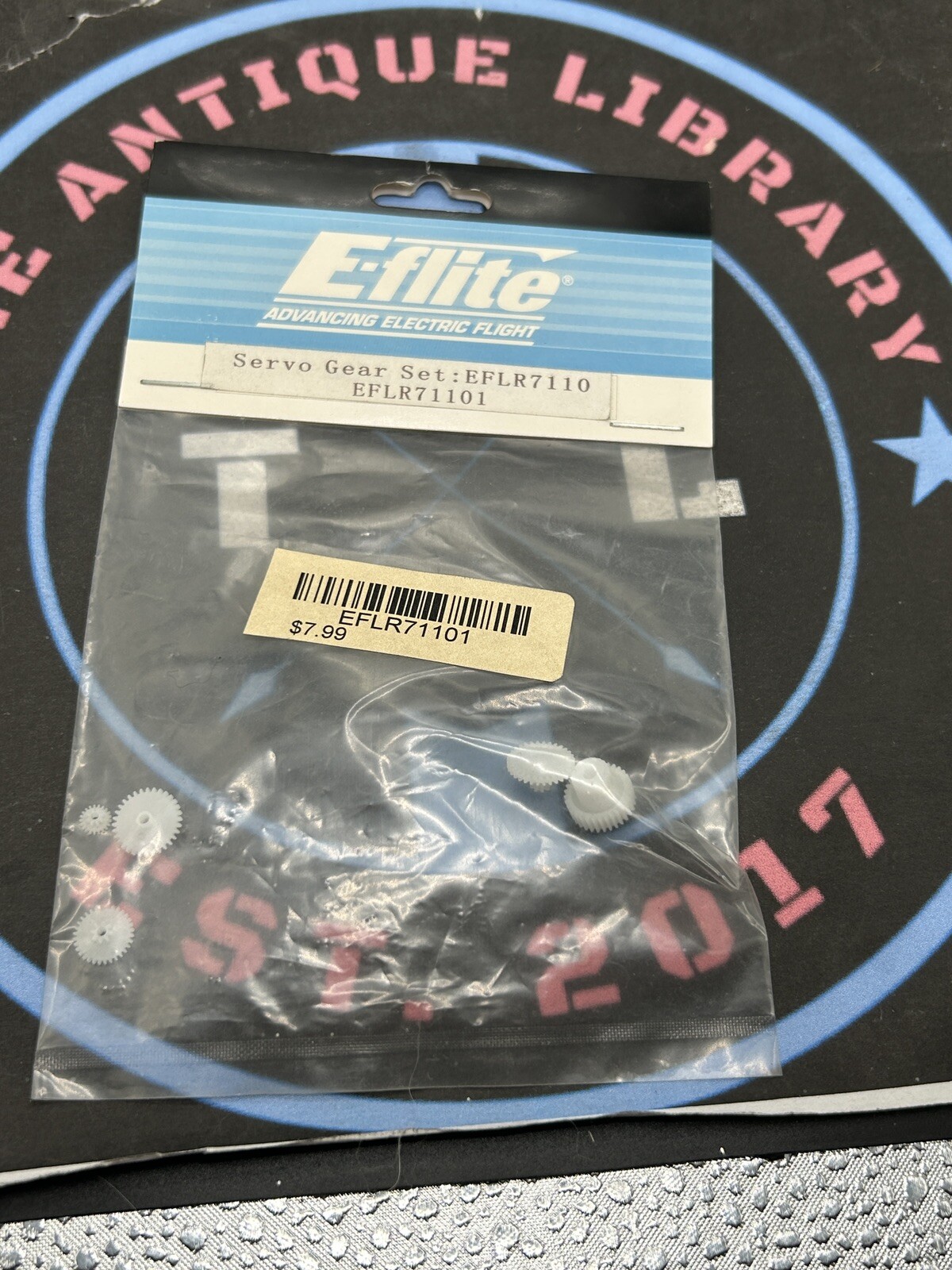 E-Flite. EFLR71101 Servo Gear Set for: EFLR7110 R7110 Servo