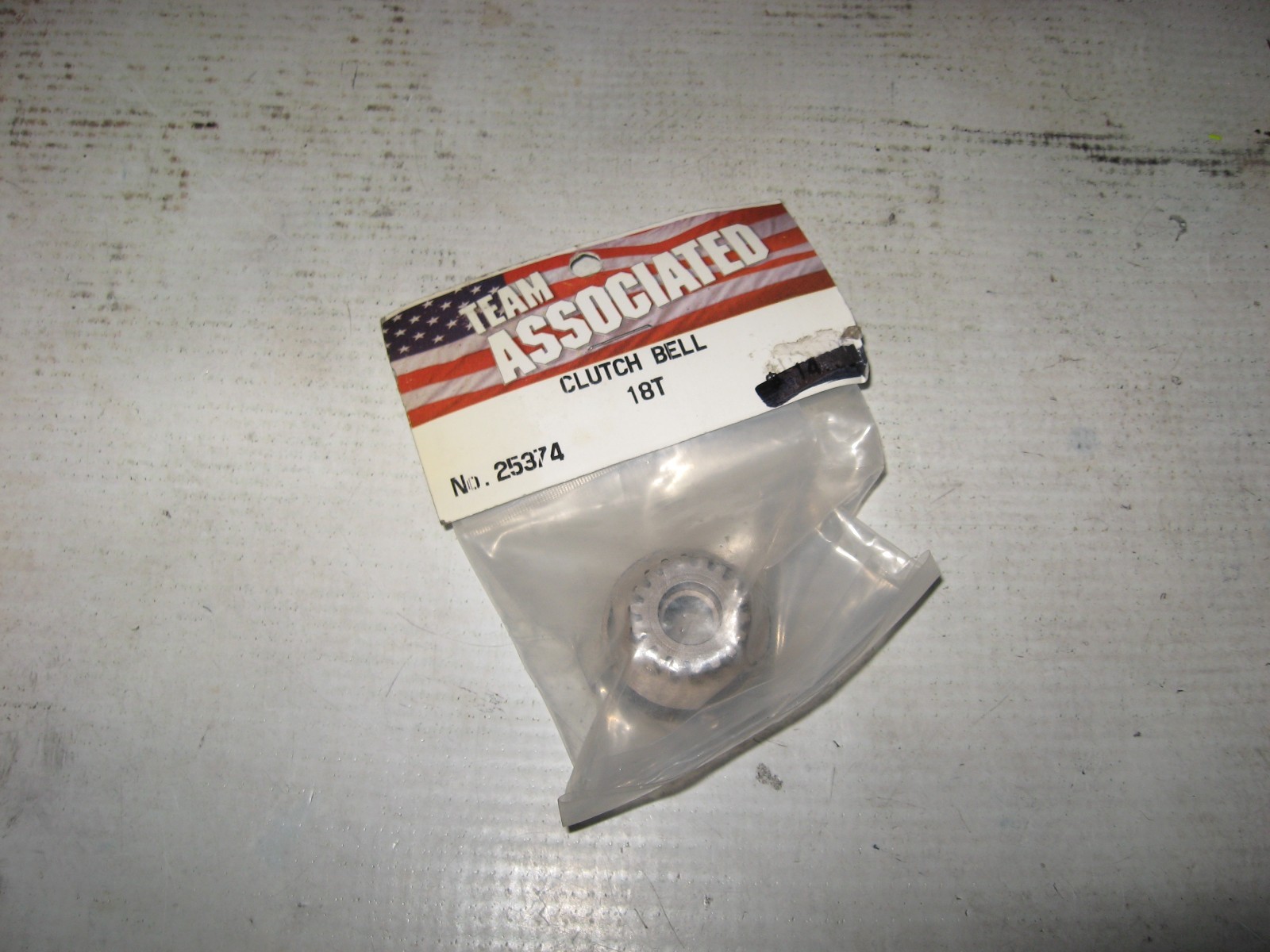 RC Associated 18 Tooth Nitro Clutch Bell Steel Gray (1) 25374